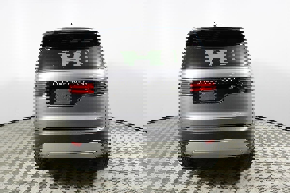 Used 2022 Land Rover Discovery S image 44