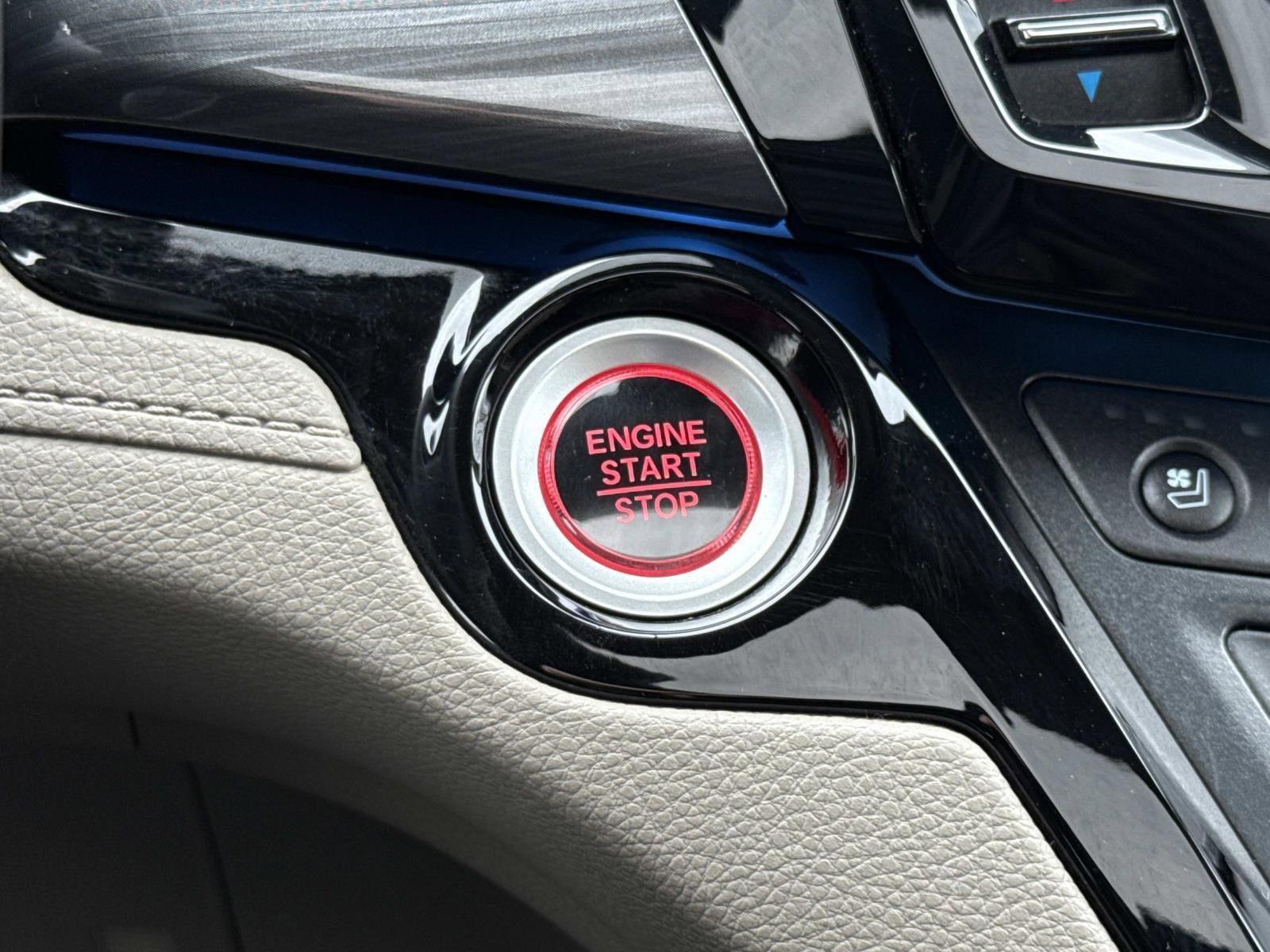 Used 2023 Honda Odyssey Elite image 14