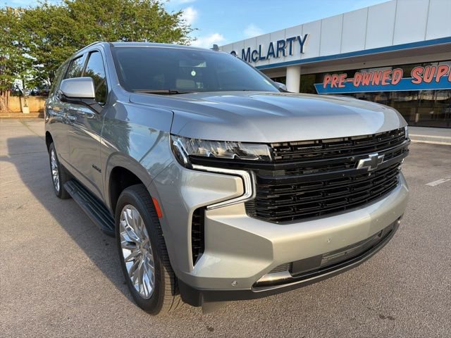 Used 2024 Chevrolet Tahoe RST w/ Luxury Package image 2