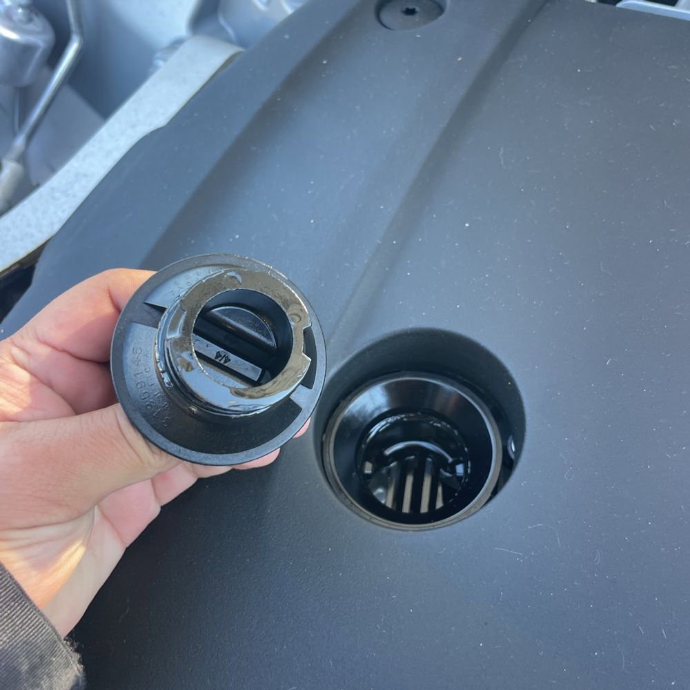 Used 2023 Volvo XC60 B6 Ultimate w/ Climate Package image 36