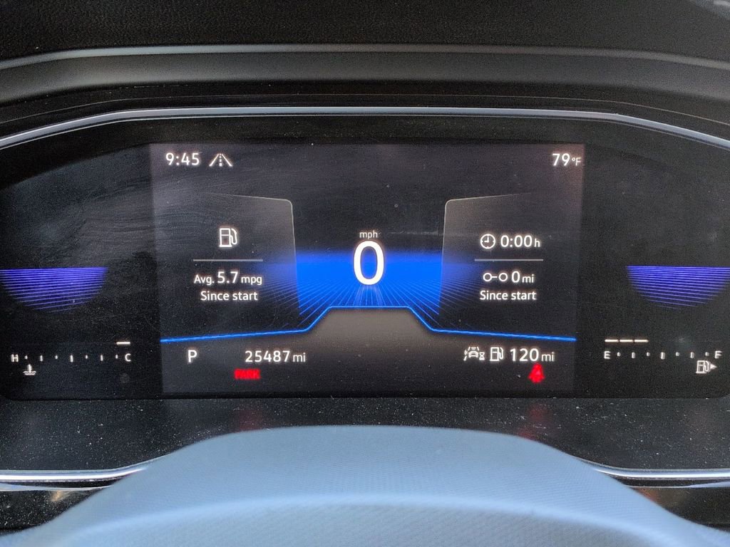 Used 2023 Volkswagen Jetta SE w/ Panoramic Sunroof Package image 10