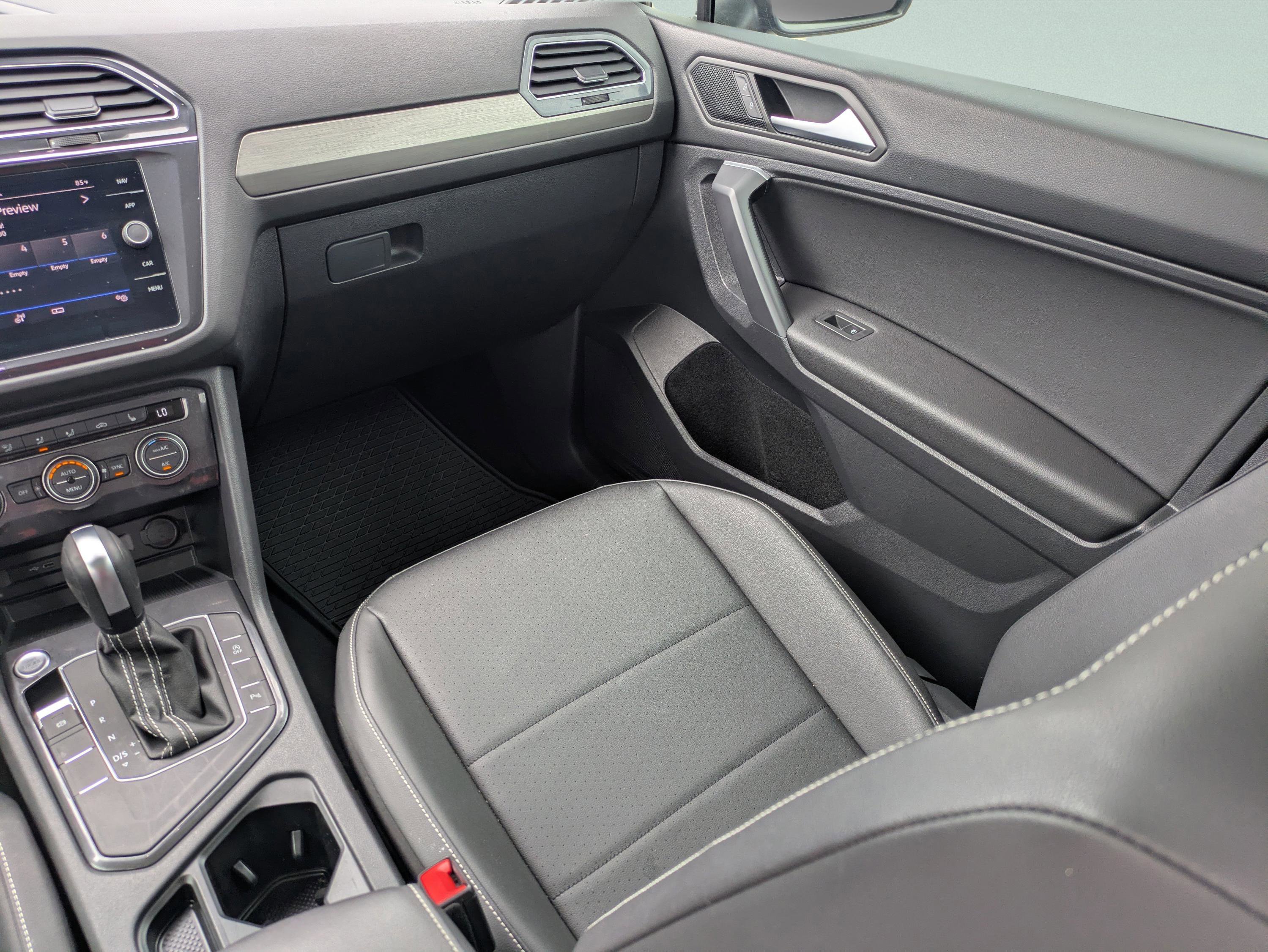 Used 2021 Volkswagen Tiguan SEL image 24