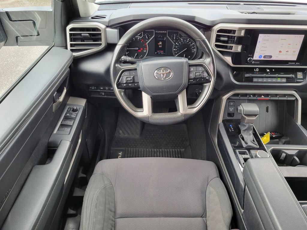 Used 2022 Toyota Tundra SR5 w/ SR5 Convenience Package image 18