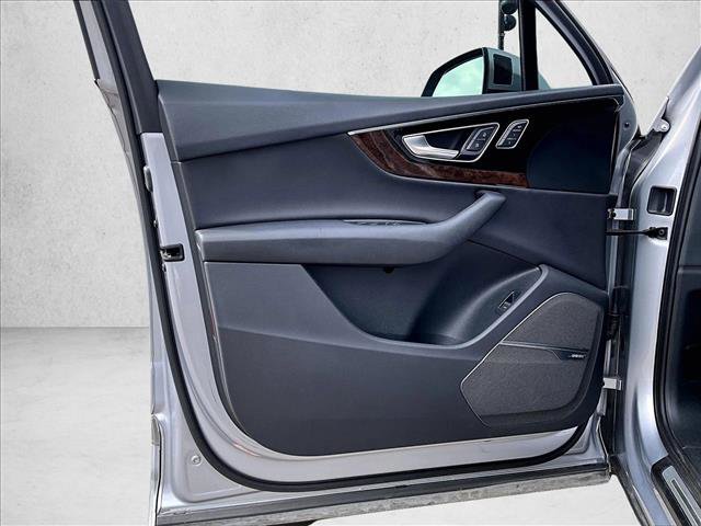 Used 2018 Audi Q7 3.0T Prestige w/ Prestige Package image 18