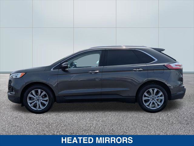 Used 2019 Ford Edge Titanium image 2