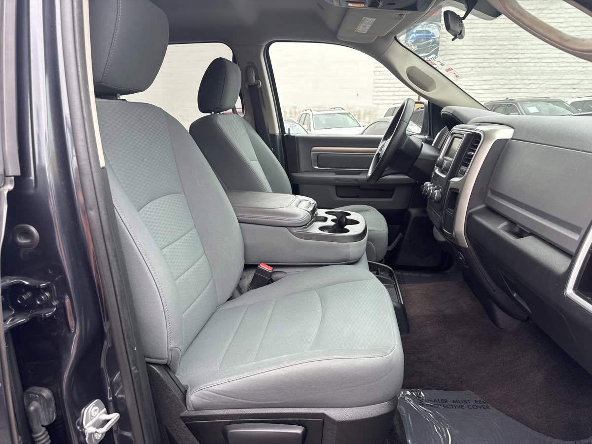 Used 2017 RAM 1500 Classic SLT image 13