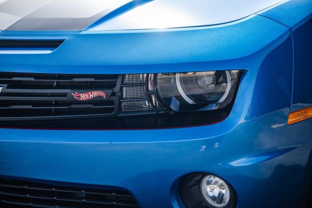 Used 2013 Chevrolet Camaro SS w/ Hot Wheels Special Edition image 44
