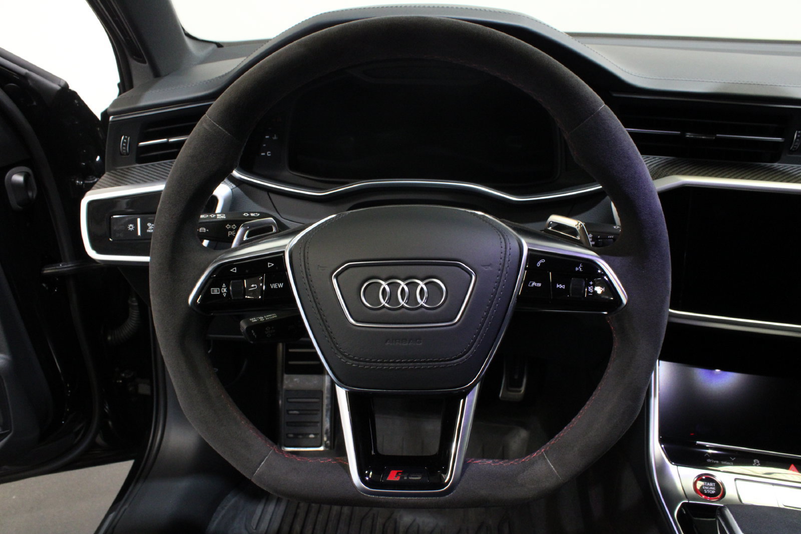 Used 2025 Audi RS 6 performance AWD/4WD image 29