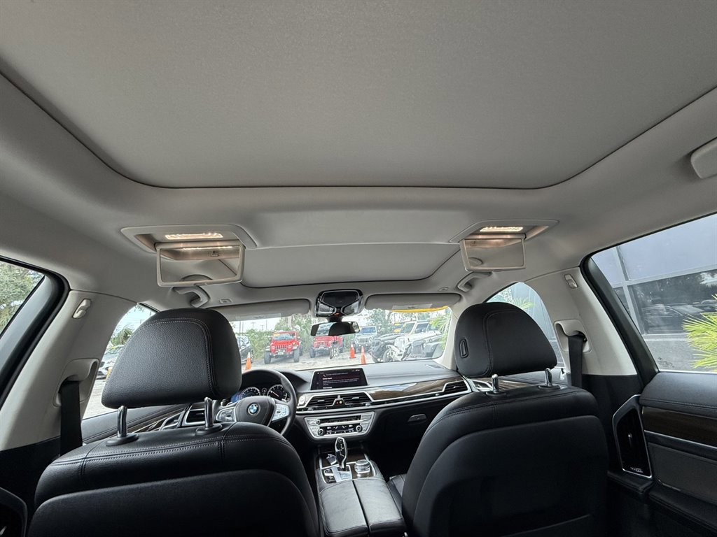 Used 2019 BMW 740i xDrive image 20