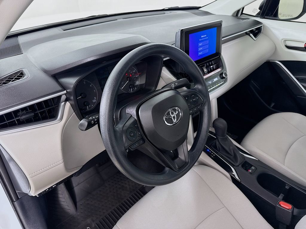 Certified 2024 Toyota Corolla Cross L image 10