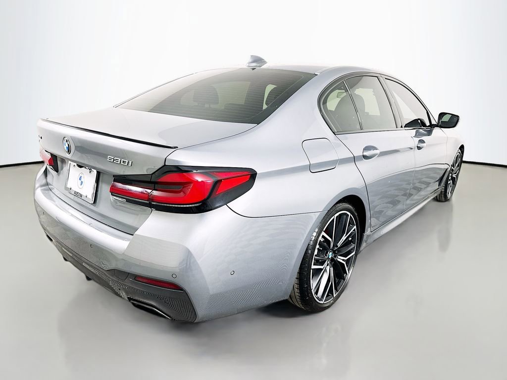 Certified 2023 BMW 530i xDrive w/ M Sport Package AWD/4WD image 5