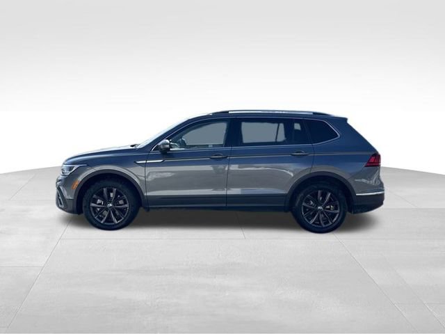 Used 2023 Volkswagen Tiguan SE image 8