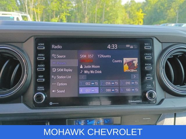 Used 2021 Toyota Tacoma TRD Sport w/ Technology Package AWD/4WD image 13