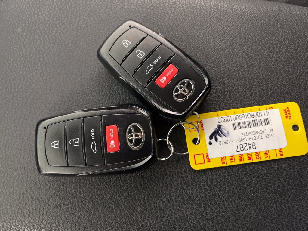 Certified 2025 Toyota Camry LE FWD image 24
