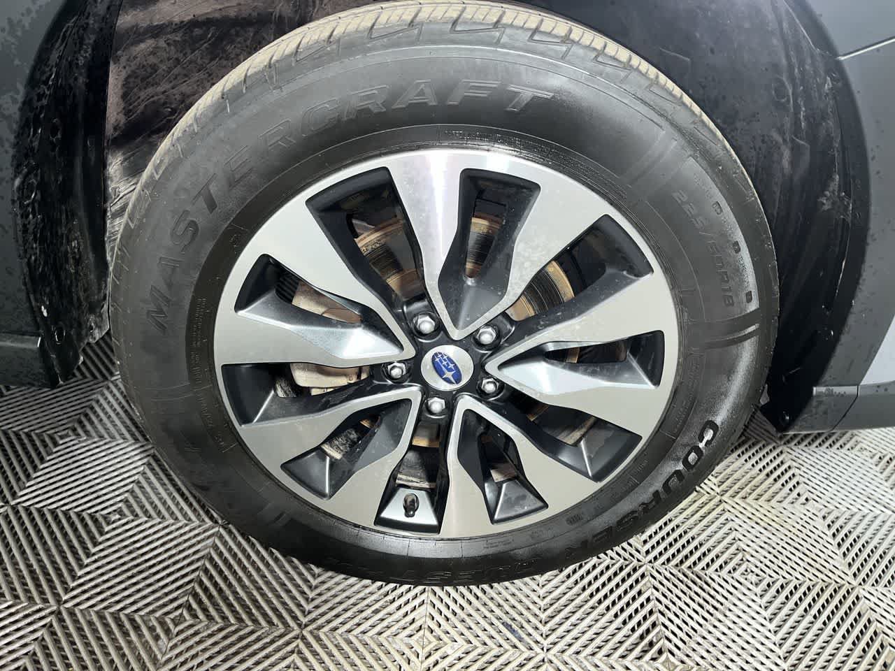 Used 2024 Subaru Outback Limited AWD/4WD image 10