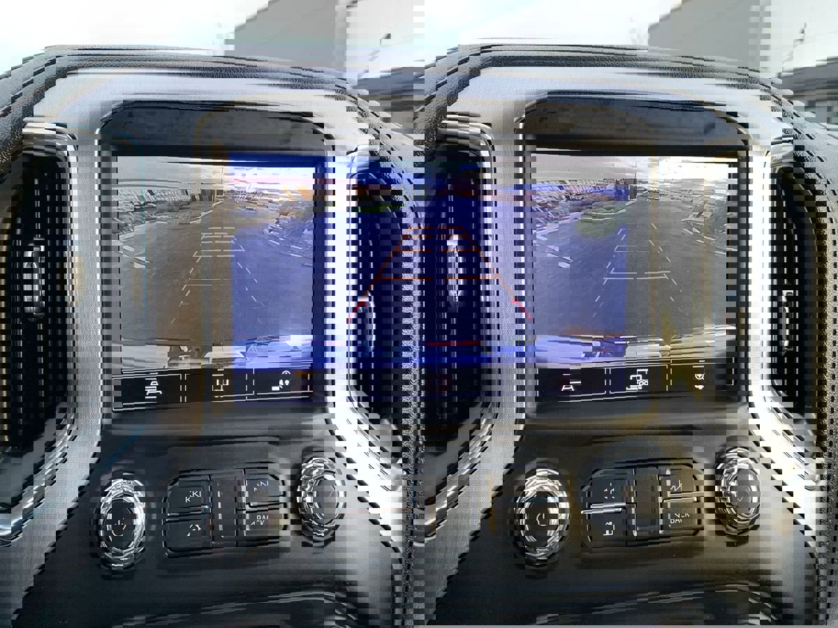 Used 2022 GMC Sierra 1500 SLT w/ SLT Convenience Package image 24