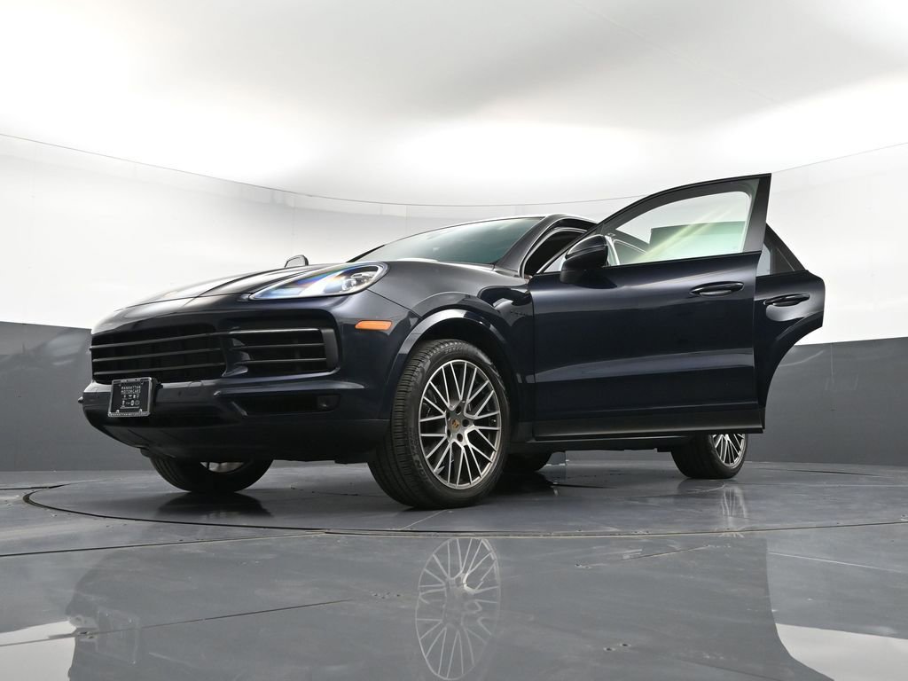 Certified 2023 Porsche Cayenne Platinum Edition AWD/4WD image 38