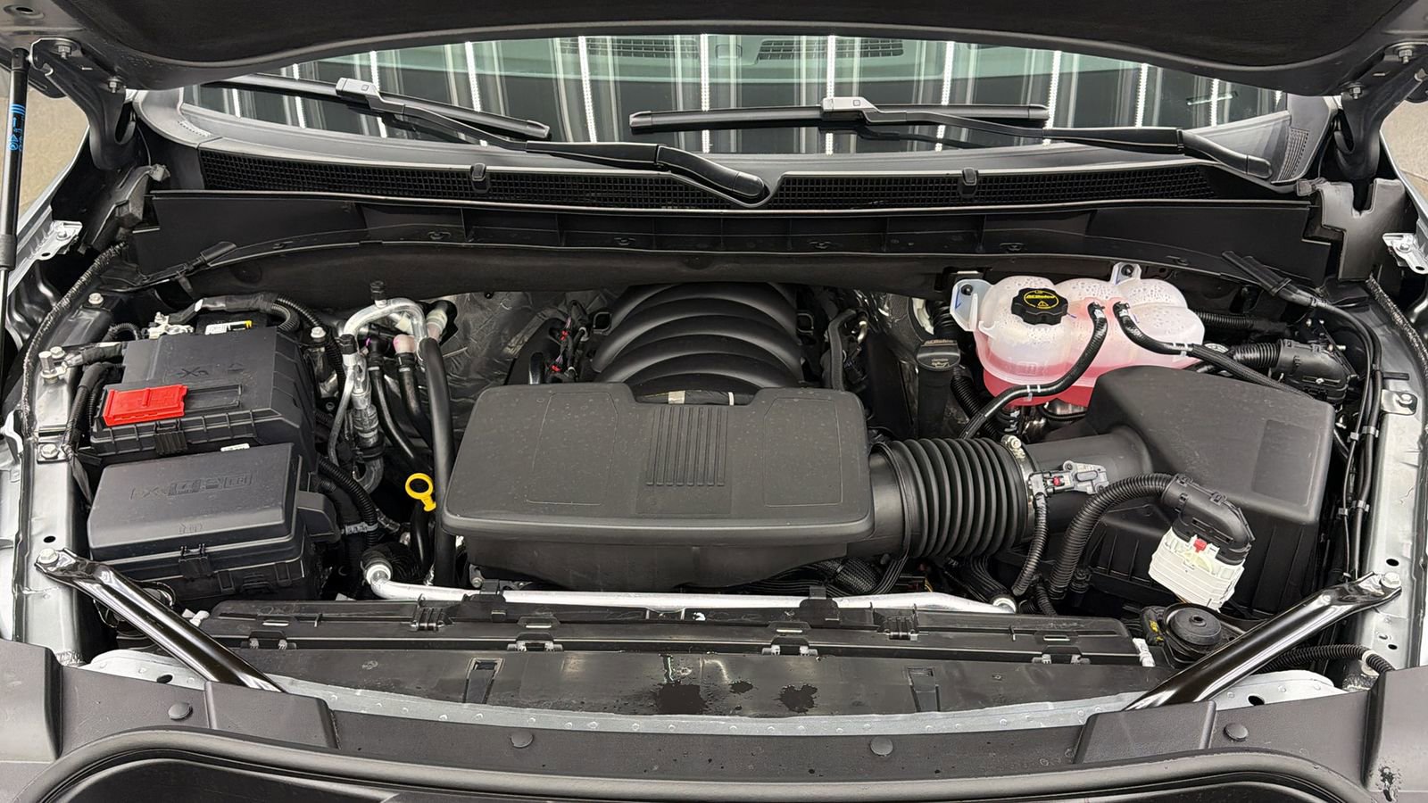 Used 2026 GMC Yukon Denali w/ Sun & Power Step Package AWD/4WD image 14