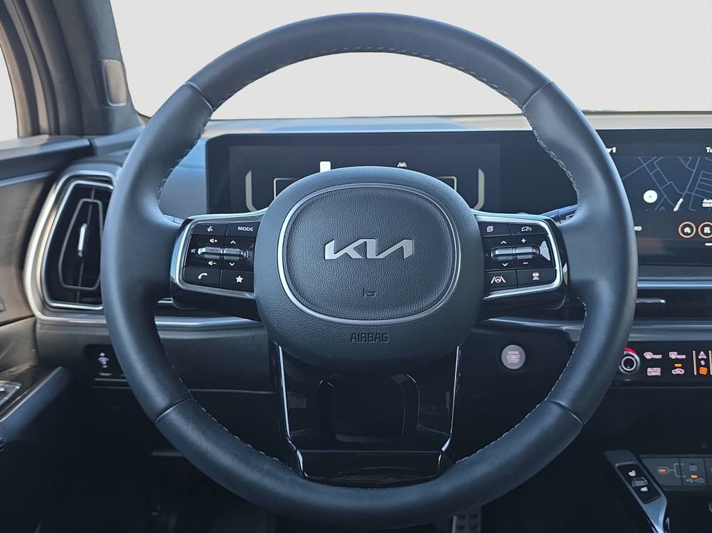 Used 2025 Kia Sorento SX Prestige AWD/4WD image 9