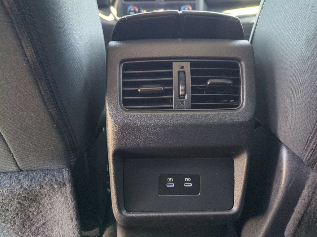 Used 2025 Nissan Rogue SV FWD image 29