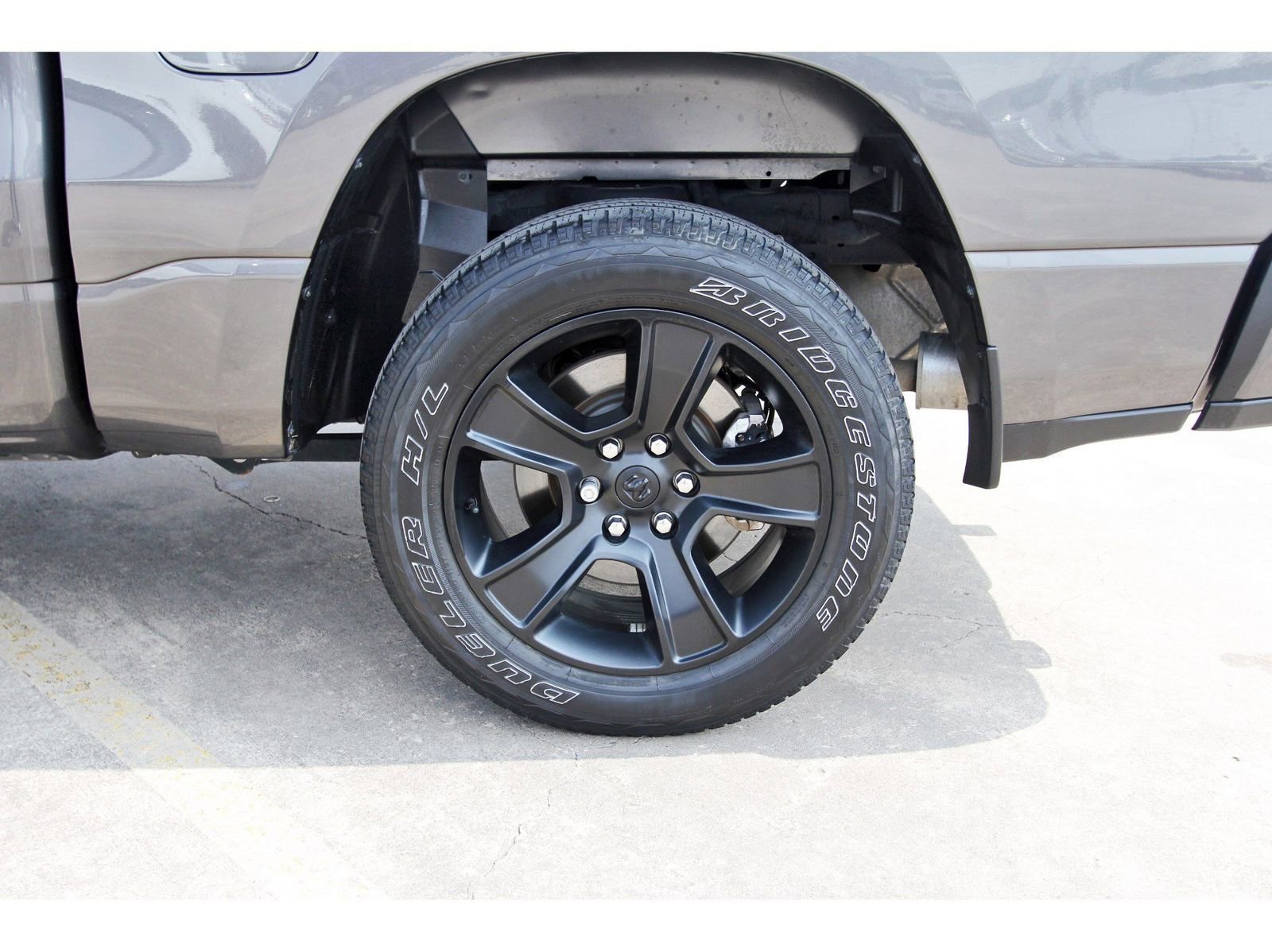 Used 2024 RAM 1500 Lone Star image 31