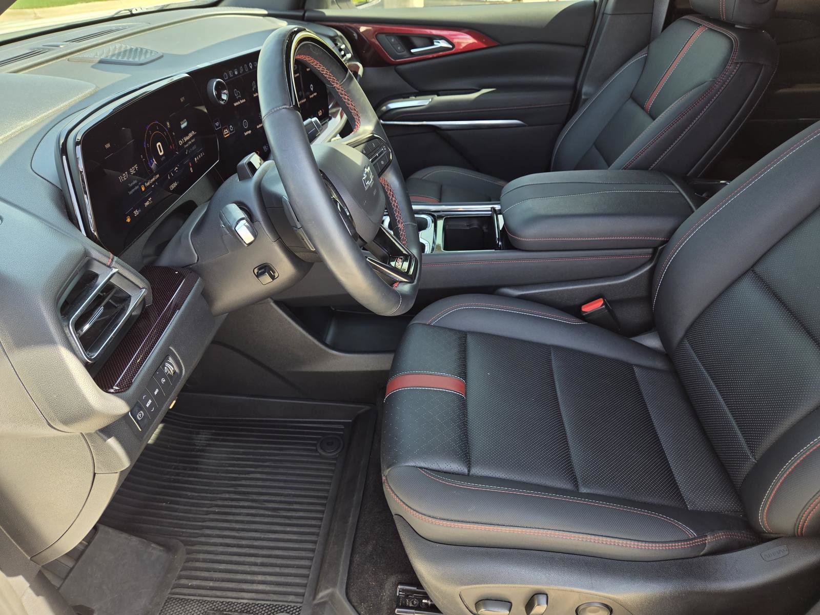 Used 2024 Chevrolet Traverse RS w/ LPO, Floor Liner Package AWD/4WD image 27