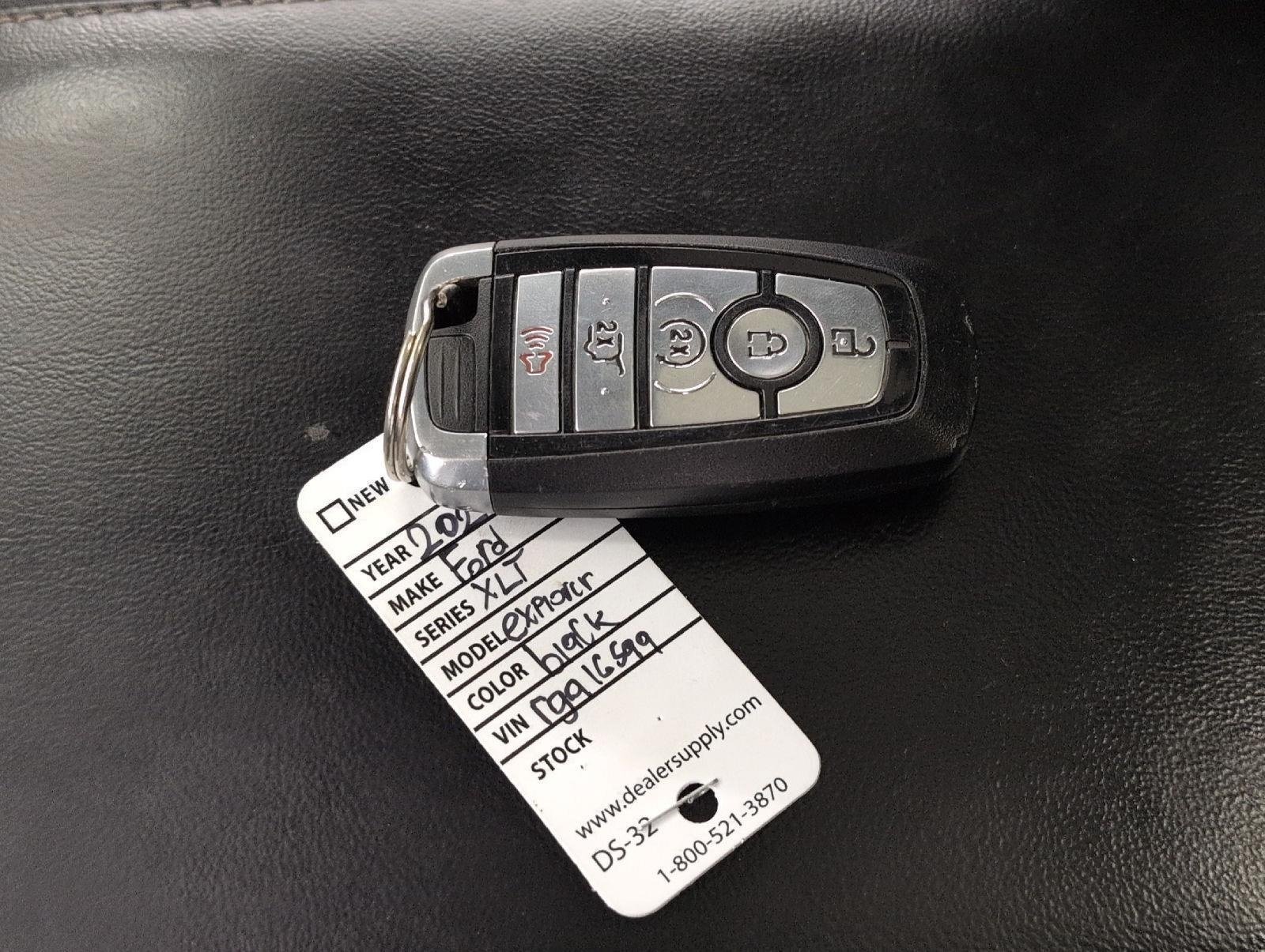 Used 2024 Ford Explorer XLT w/ Equipment Group 202A AWD/4WD image 29