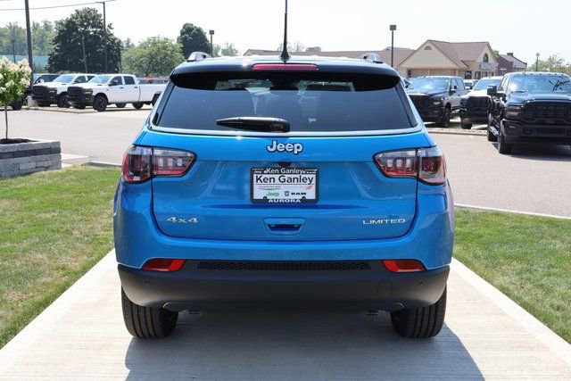 New 2025 Jeep Compass Limited image 30