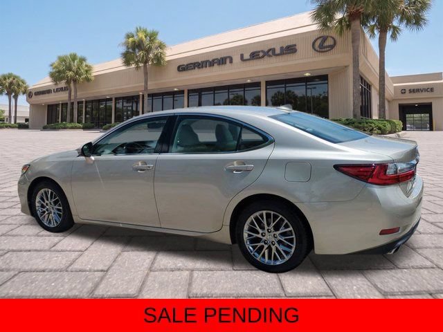 Used 2018 Lexus ES 350 w/ Luxury Package w/Wood Trim FWD image 6