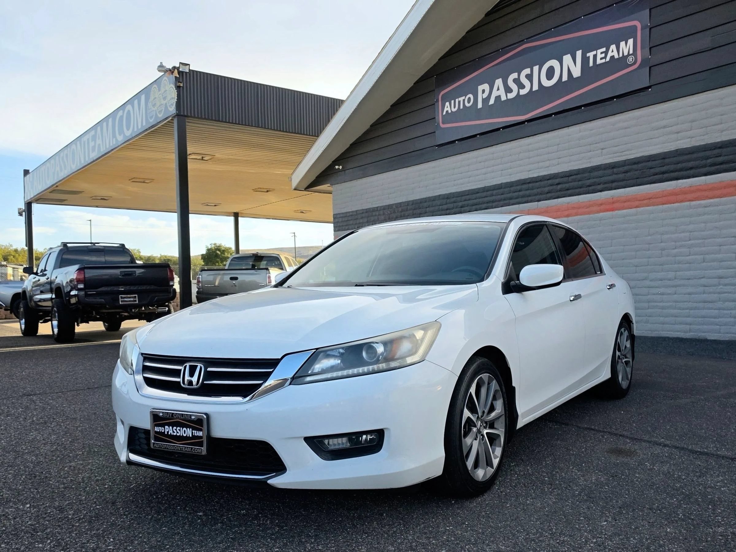 Used 2015 Honda Accord Sport image 1