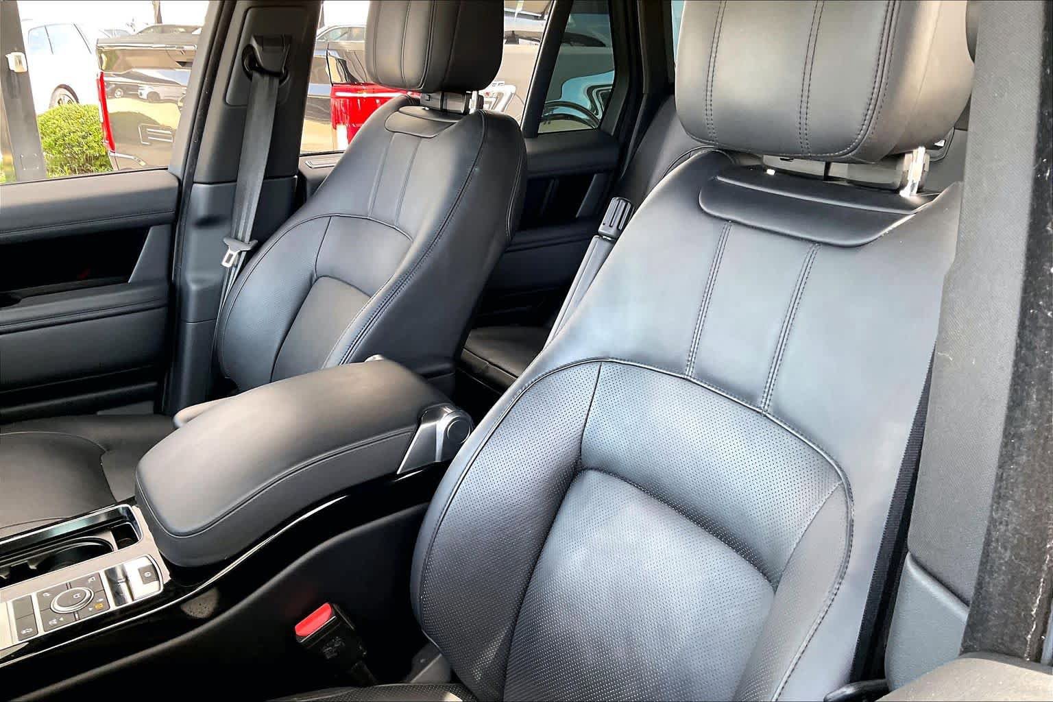 Used 2022 Land Rover Range Rover Westminster Edition image 15