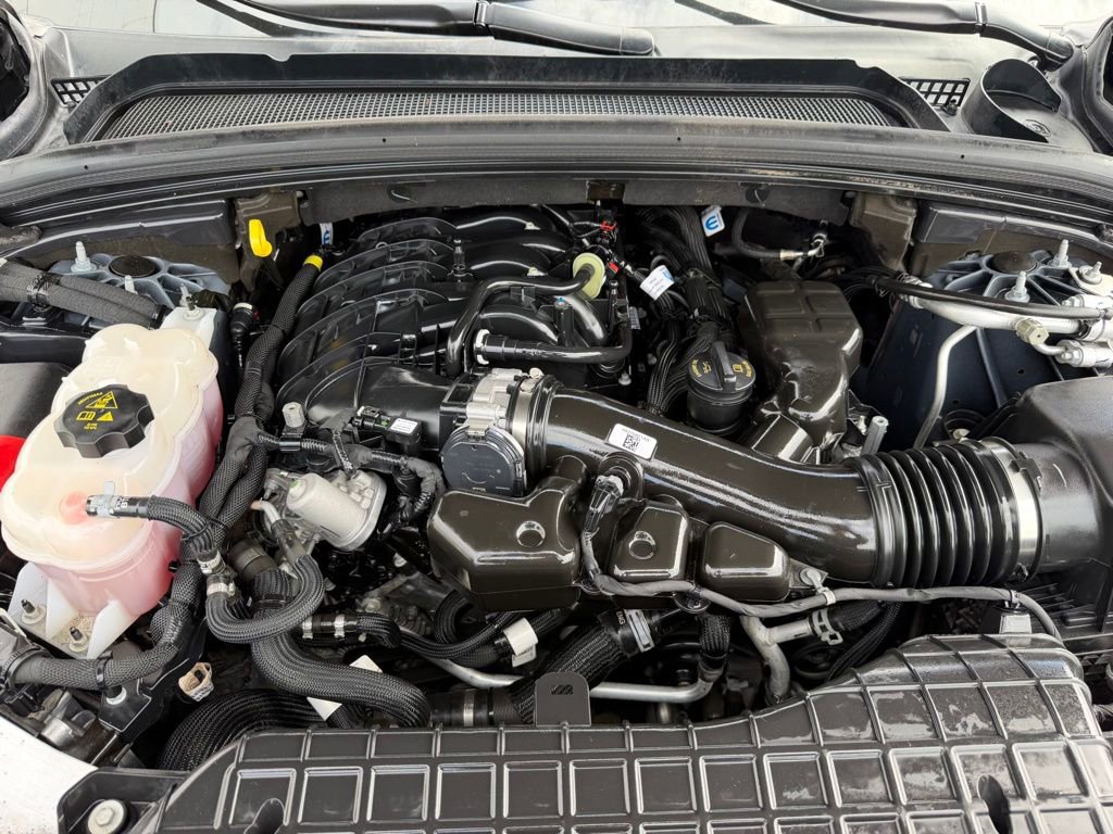 Used 2024 Jeep Grand Cherokee L Limited w/ Luxury Tech Group II image 14