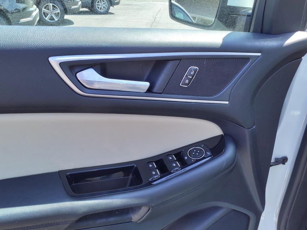 Used 2020 Ford Edge SEL w/ Convenience Package image 18