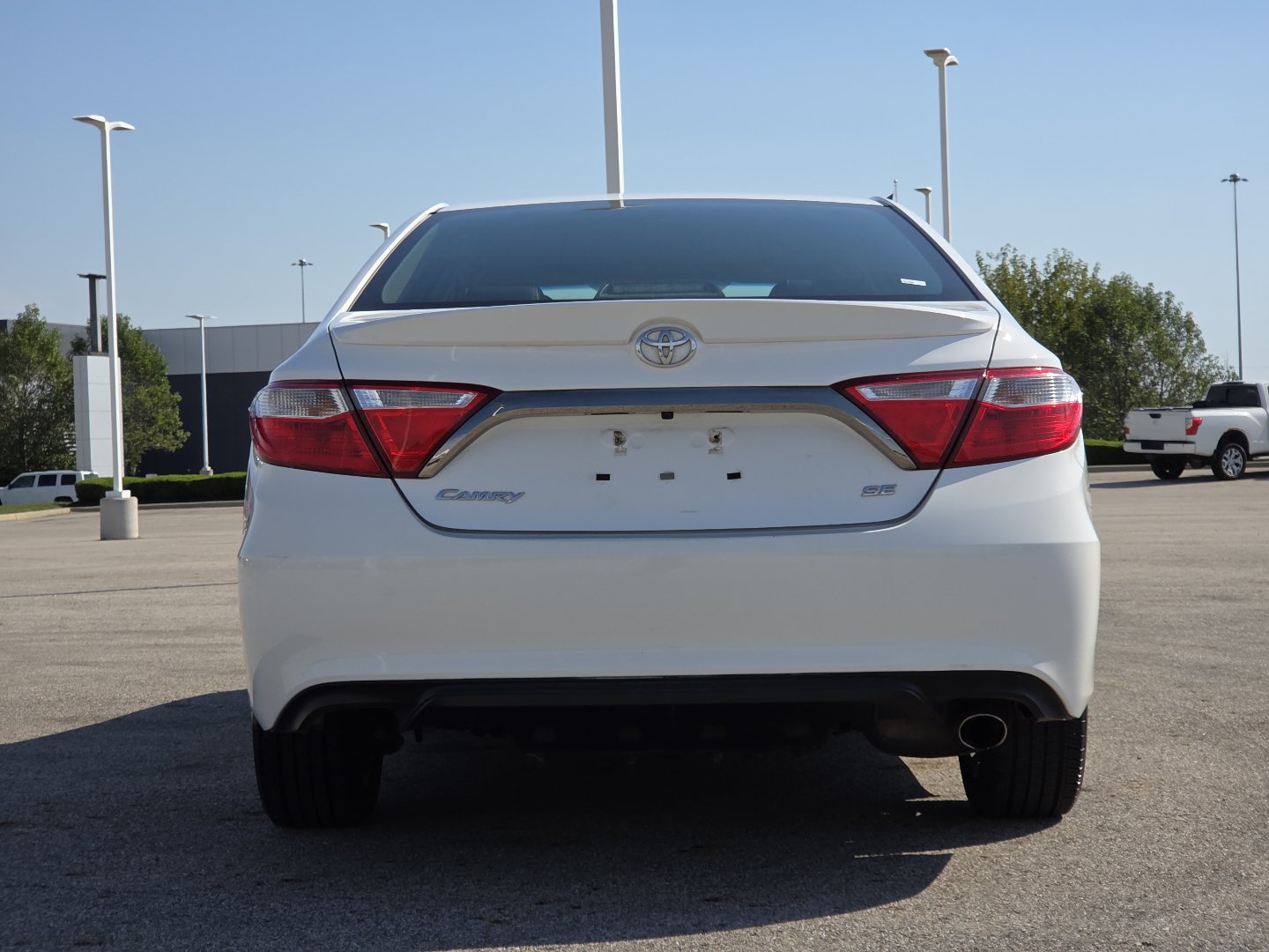 Used 2016 Toyota Camry SE FWD image 13