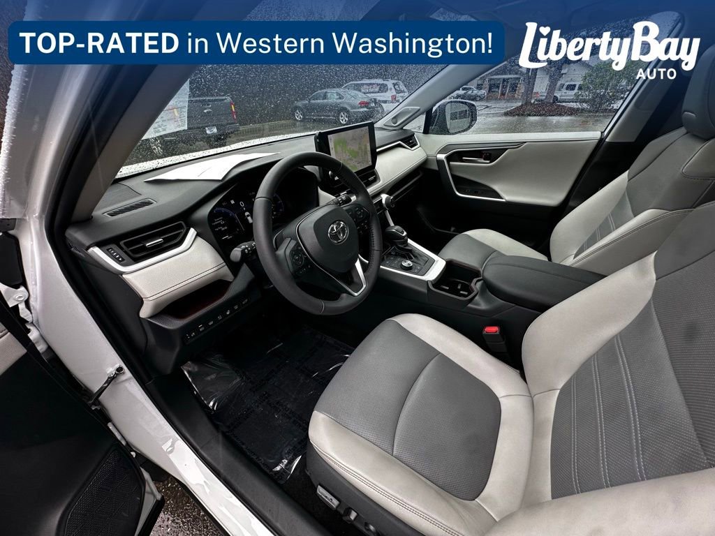 Used 2024 Toyota RAV4 Limited w/ Advanced Technology Package image 14