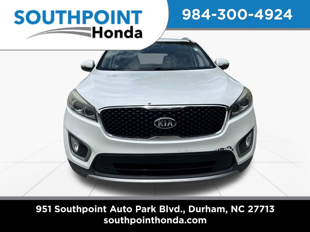 Used 2017 Kia Sorento EX w/ EX Premium Package FWD image 2