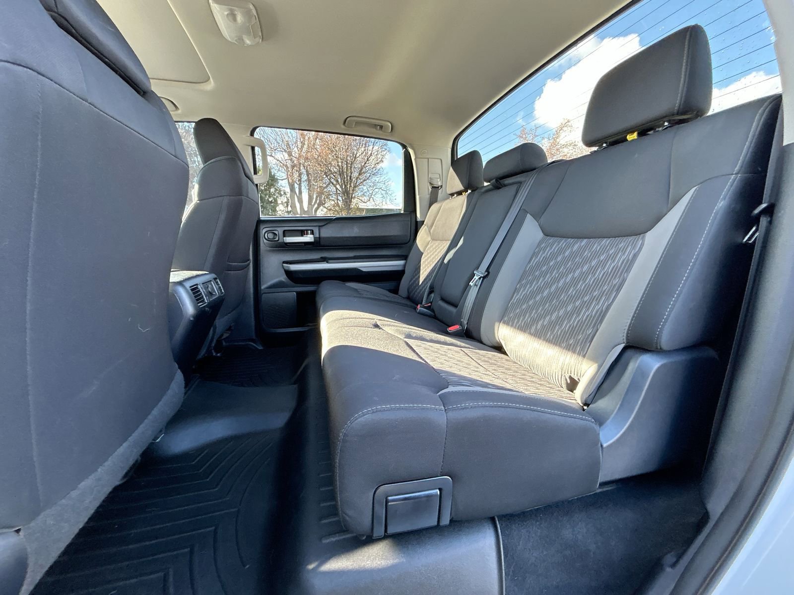Used 2018 Toyota Tundra SR5 image 23