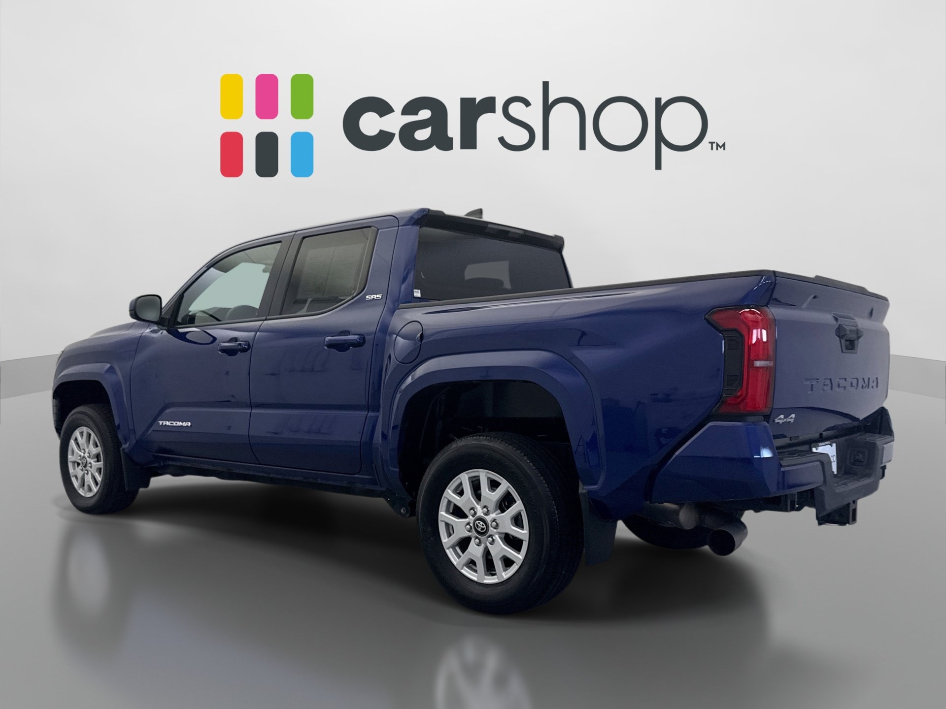 Used 2024 Toyota Tacoma SR5 AWD/4WD image 3