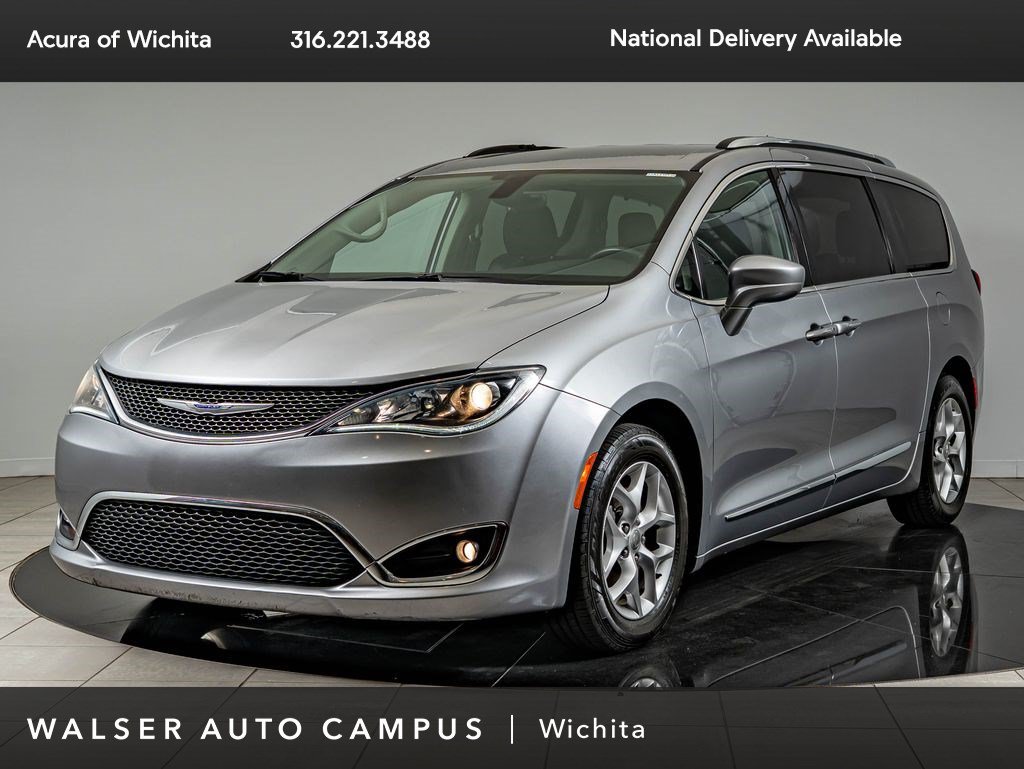 Used 2018 Chrysler Pacifica Touring-L Plus w/ Tire & Wheel Group