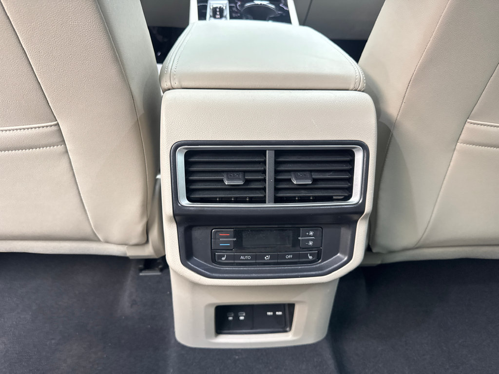 Used 2025 Volkswagen Atlas SEL AWD/4WD image 77
