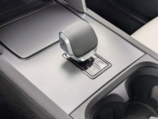 Certified 2025 Land Rover Discovery Sport S image 9