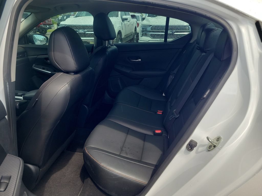 Used 2021 Nissan Sentra SR w/ SR Premium Package FWD image 10