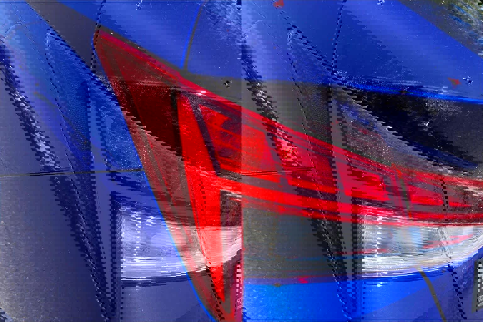 Used 2023 Hyundai Elantra Limited image 29