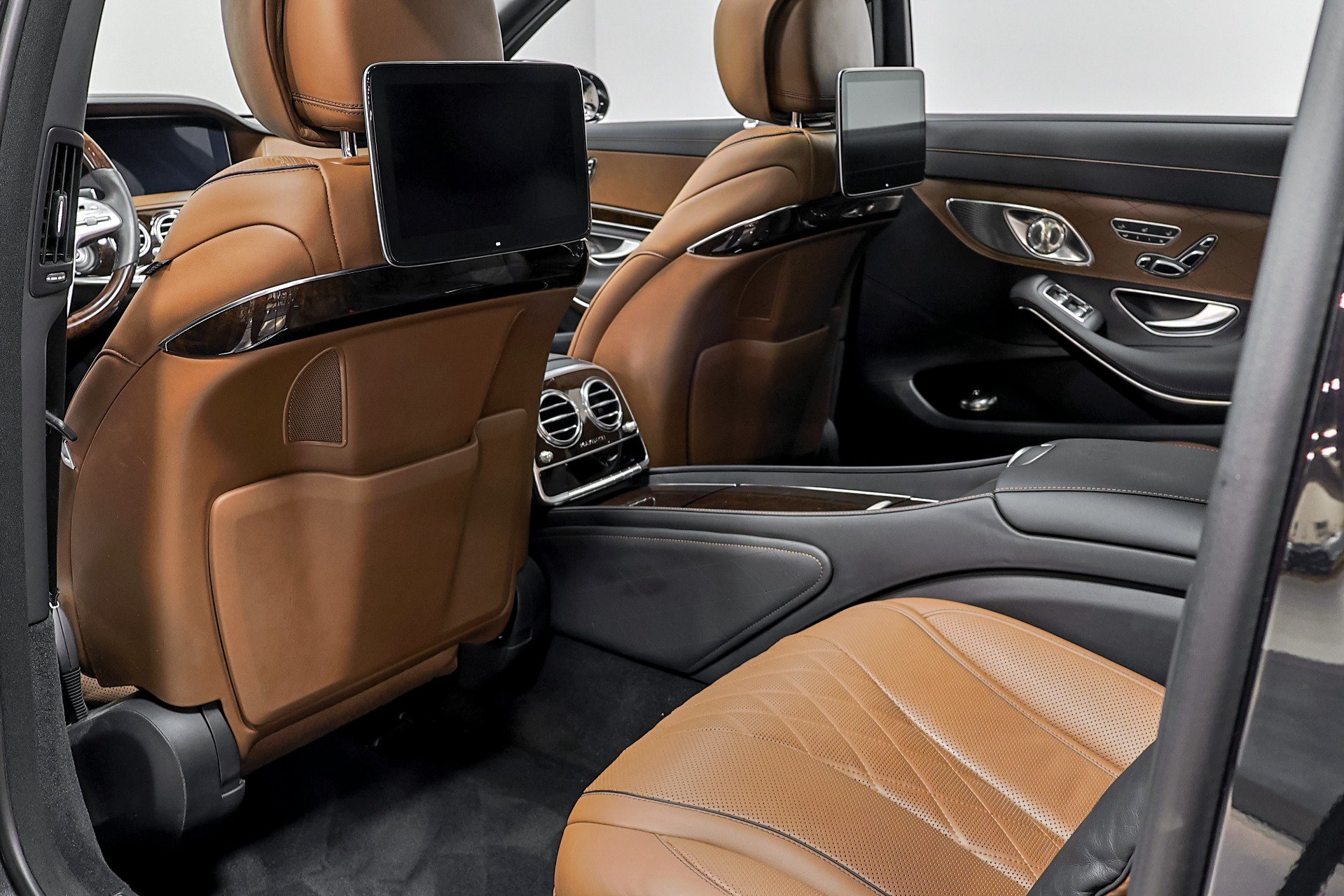 Used 2019 Mercedes-Benz Maybach S 560 4MATIC image 63