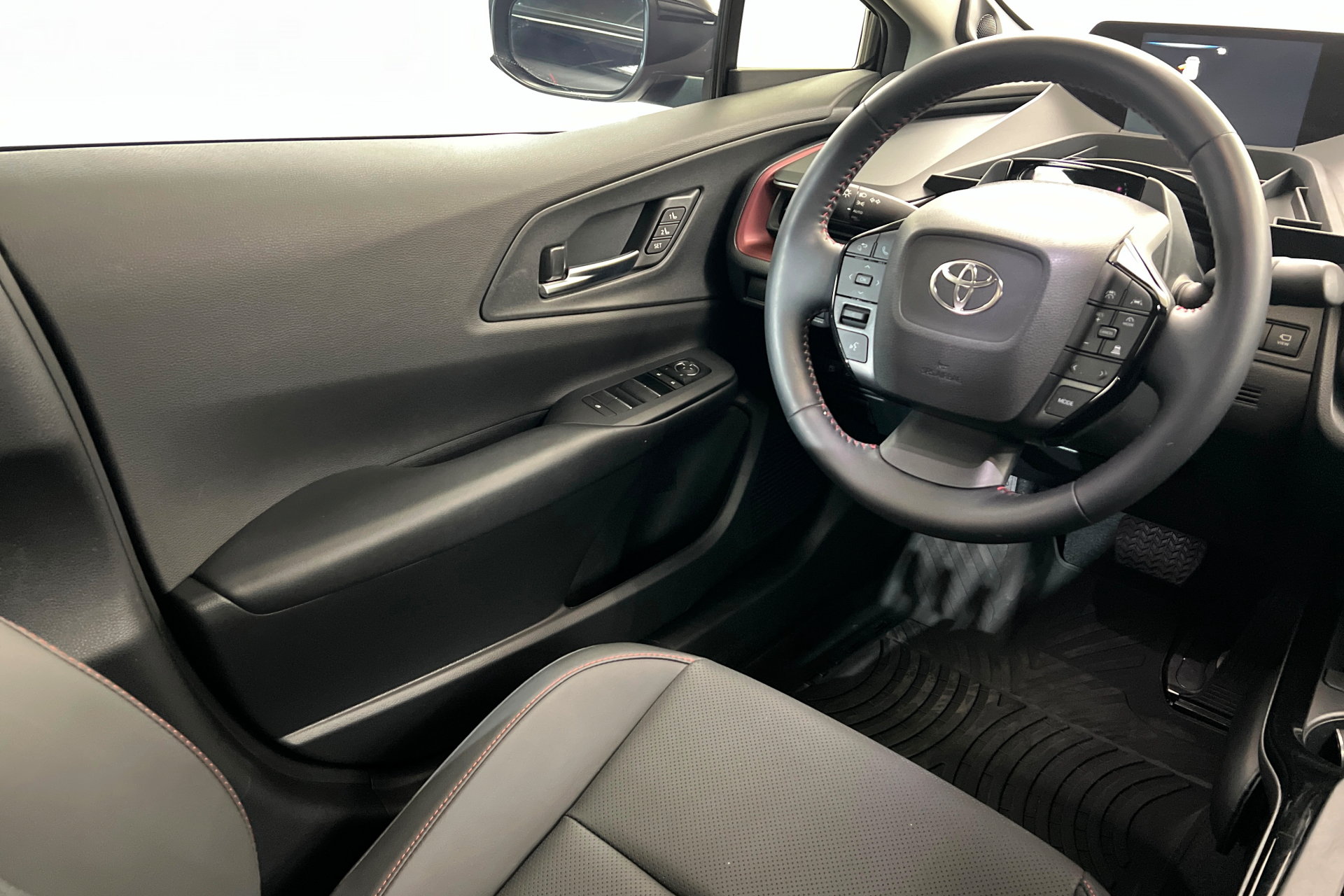 Used 2026 Toyota Prius Plug-In Hybrid w/ Limited Premium Package FWD image 12