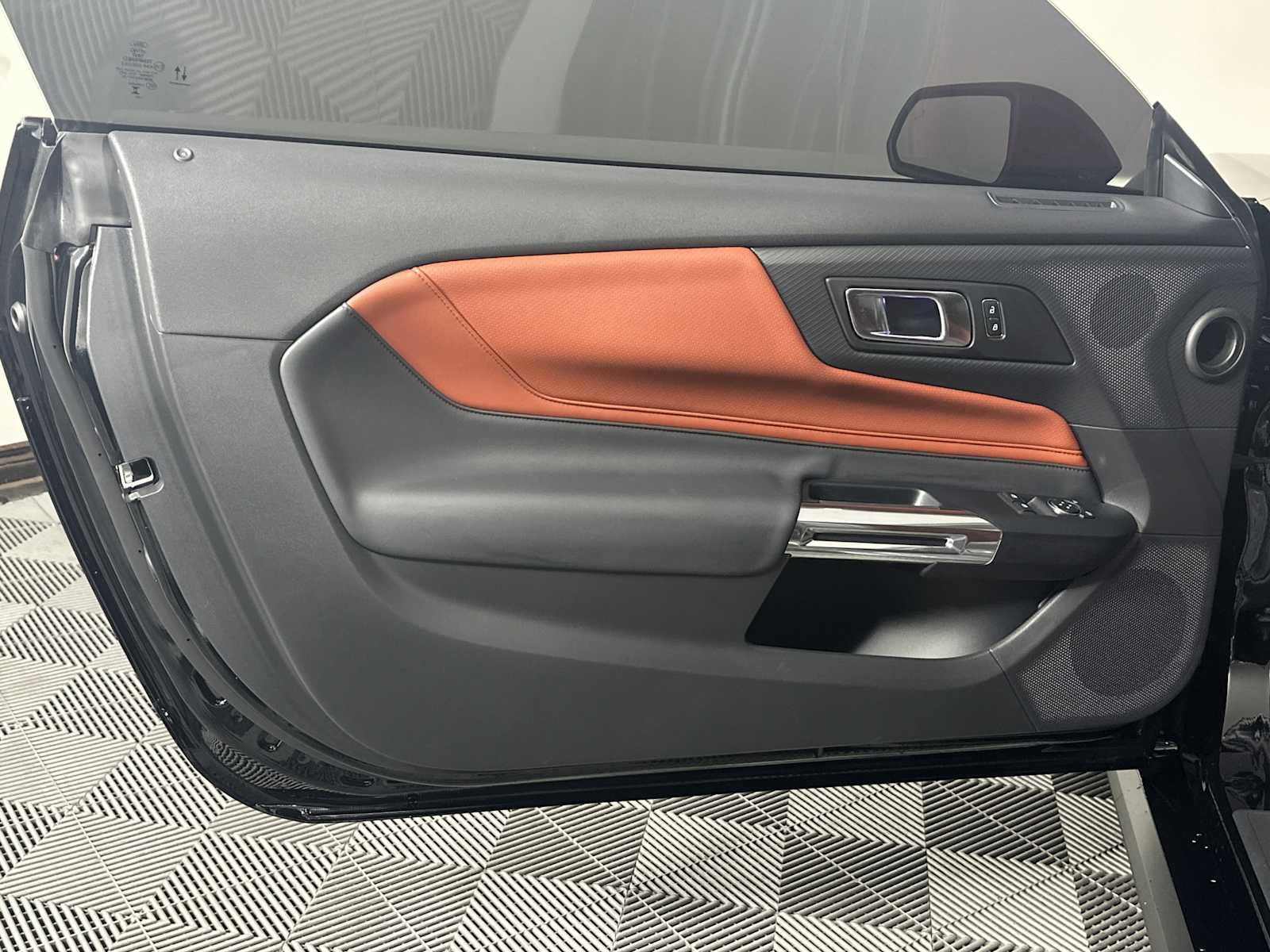 Used 2025 Ford Mustang GT Premium image 10