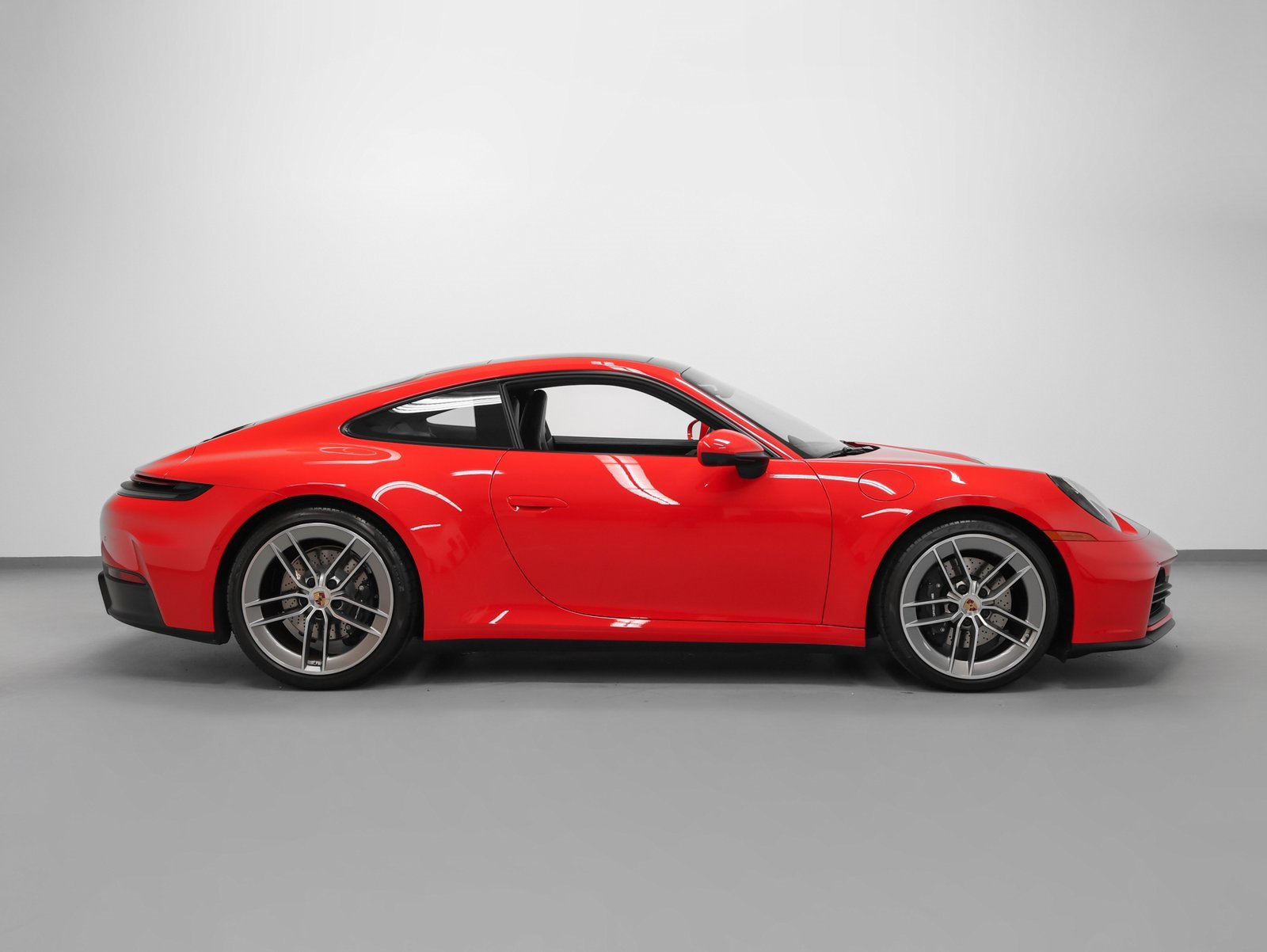 Used 2025 Porsche 911 Carrera image 13