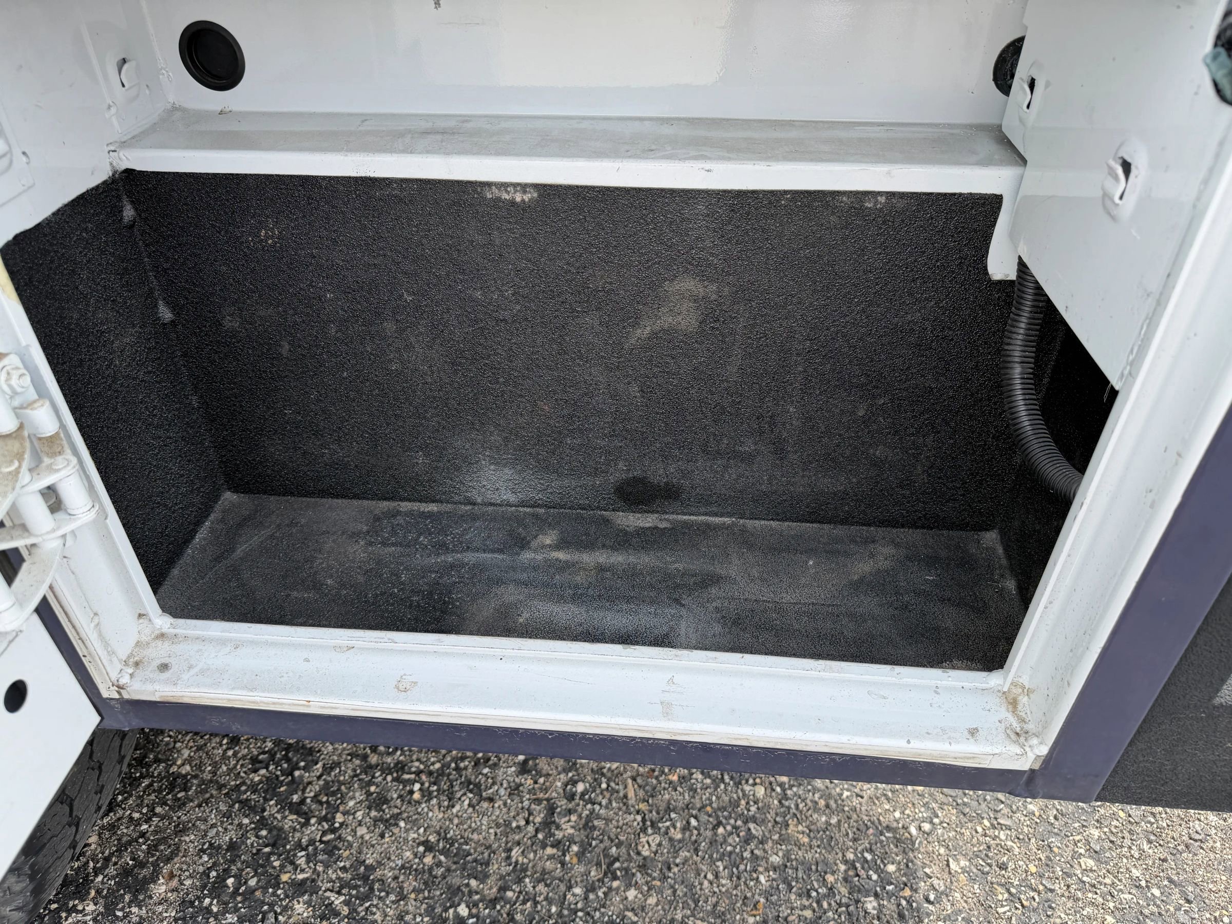 Used 2022 Ford F350 XL w/ Power Equipment Group image 7