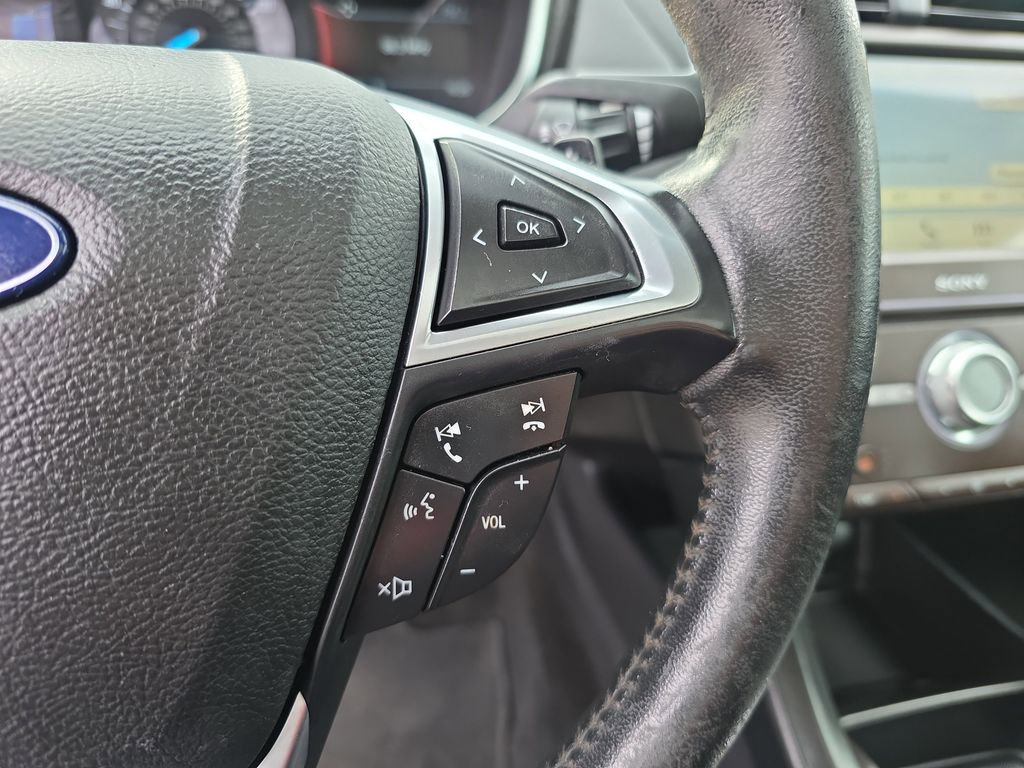 Used 2018 Ford Fusion Titanium image 23