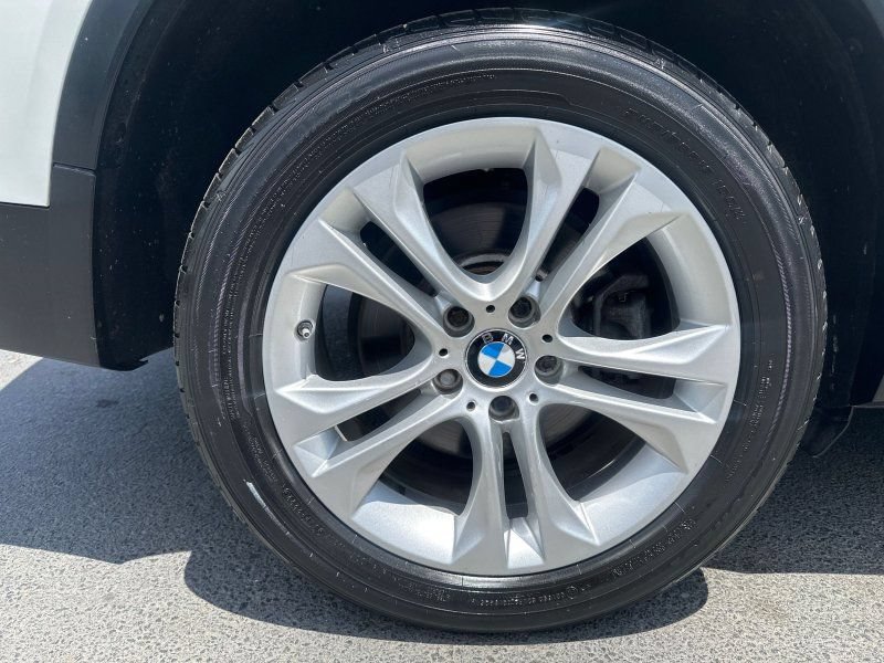 Used 2017 BMW X4 xDrive28i AWD/4WD image 7